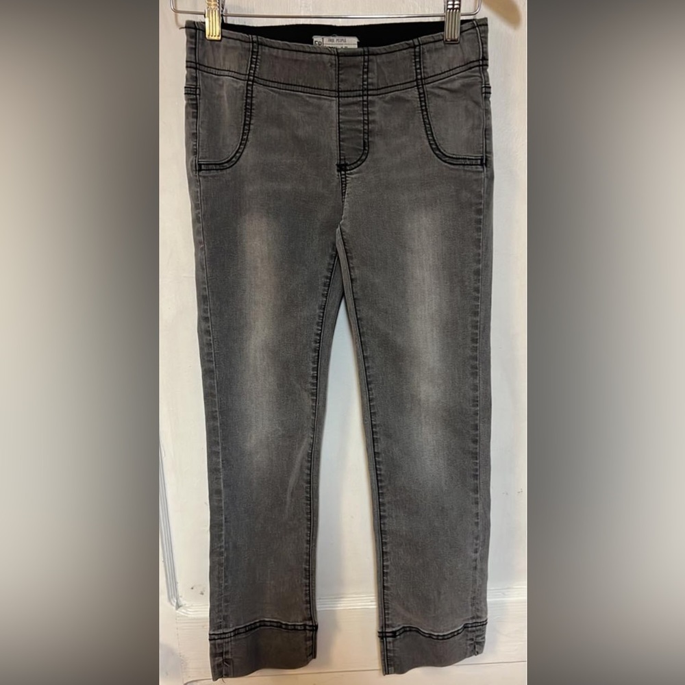Free People cropped Pull on Skinny Jeans size 27